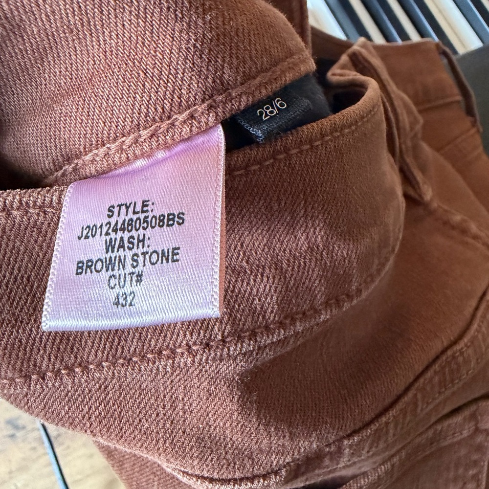 Veronica Beard High-Rise Skinny Jeans in Chestnut Brown - Picture 13 of 13